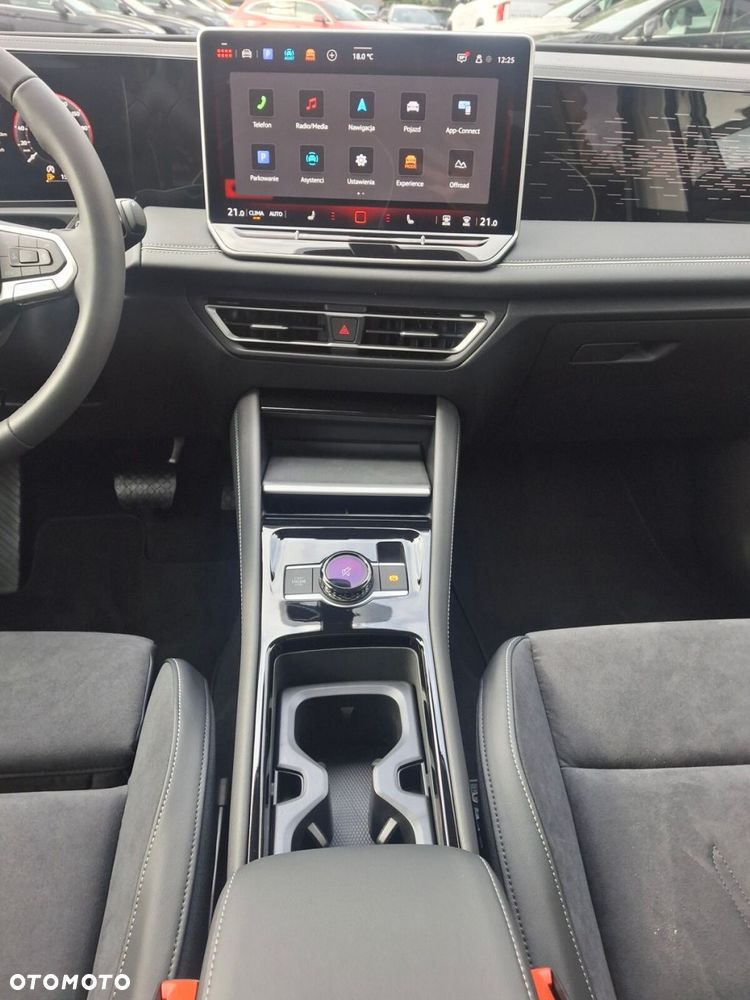 Volkswagen Tiguan - 30