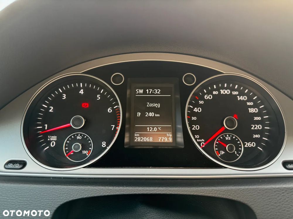 Volkswagen Passat 1.4 TSI Trendline - 32