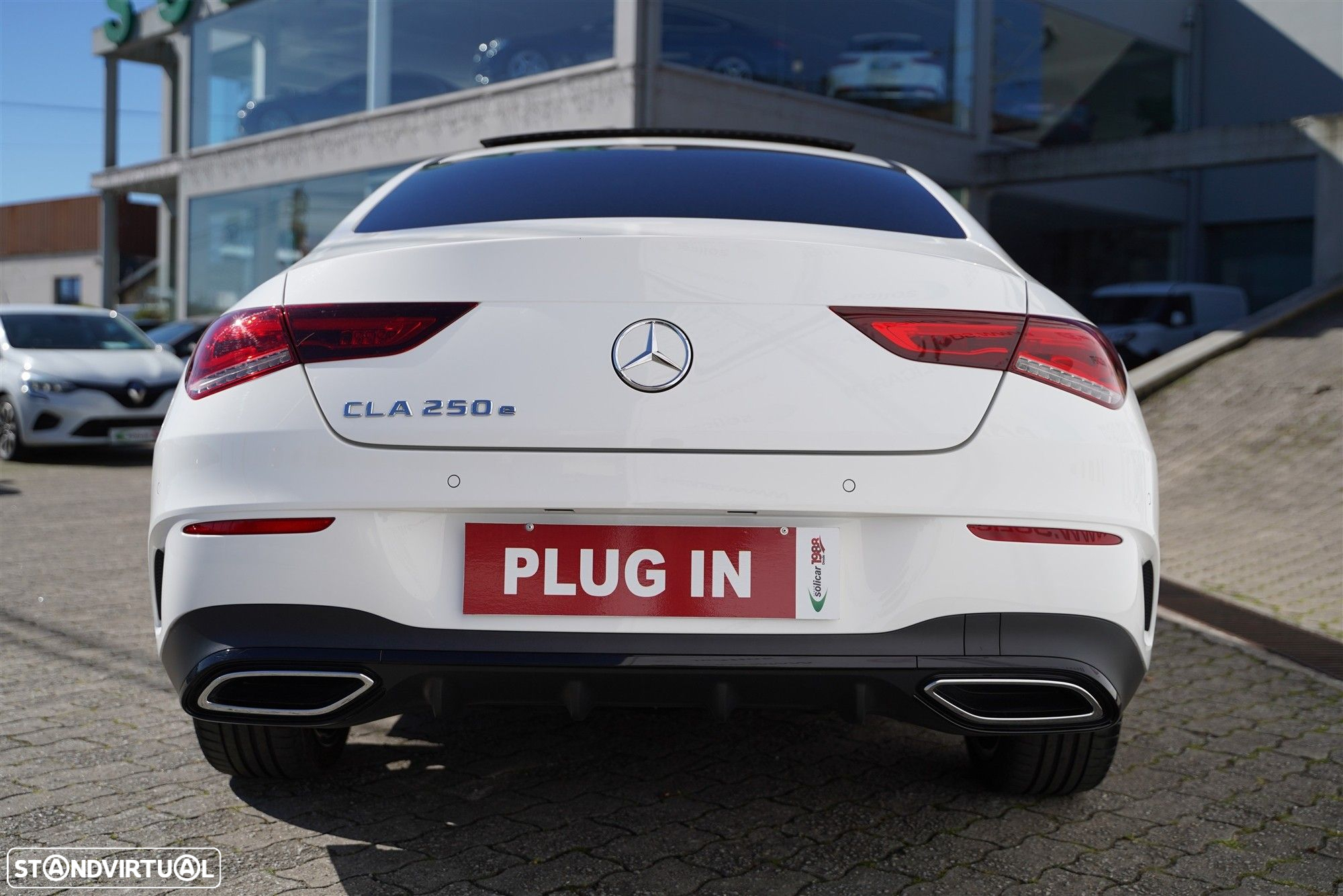 Mercedes-Benz CLA 250 e AMG Line - 3