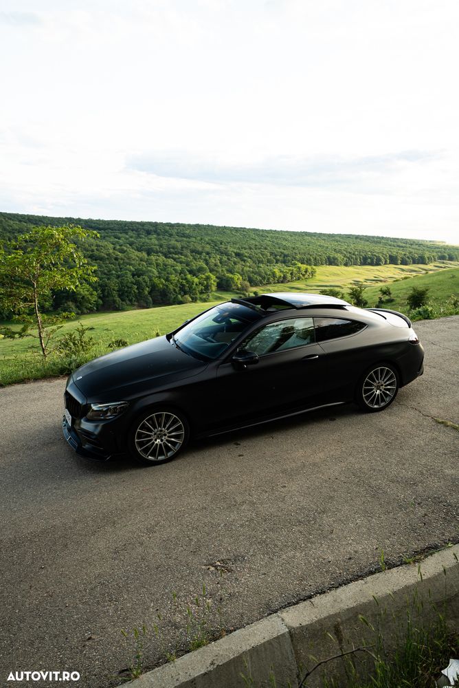 Mercedes-Benz C 300 9G-TRONIC AMG Line Plus - 1