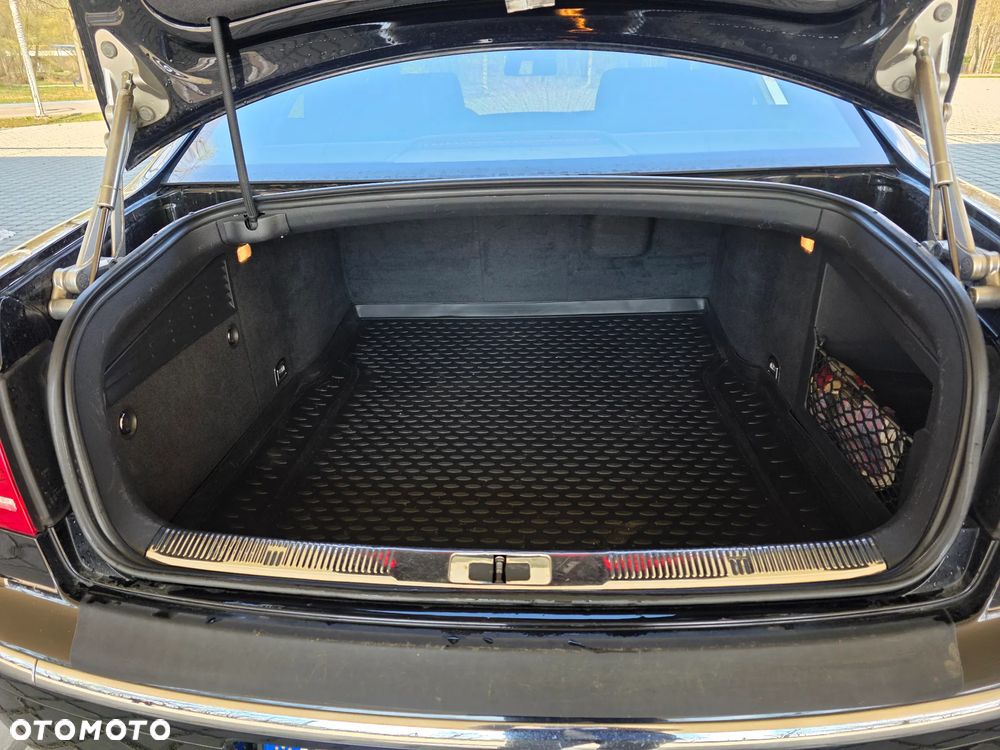 Volkswagen Phaeton - 12