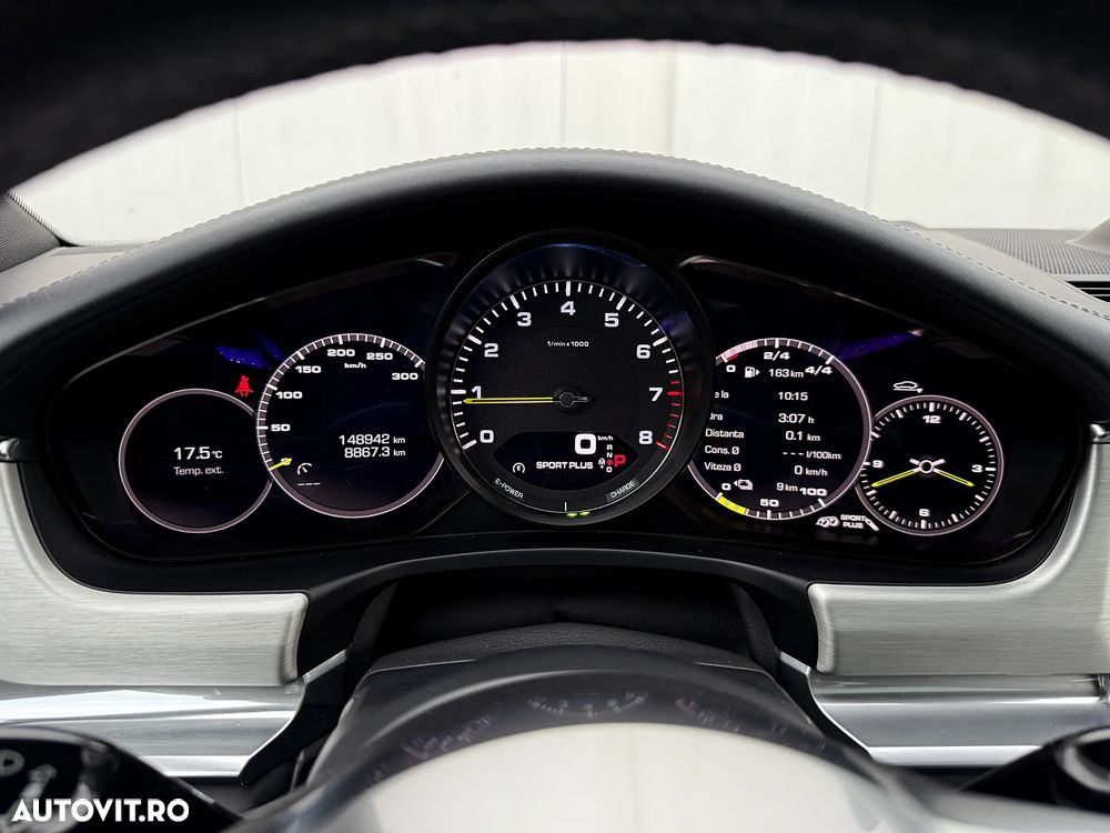 Porsche Panamera 4 E-Hybrid Executive - 8