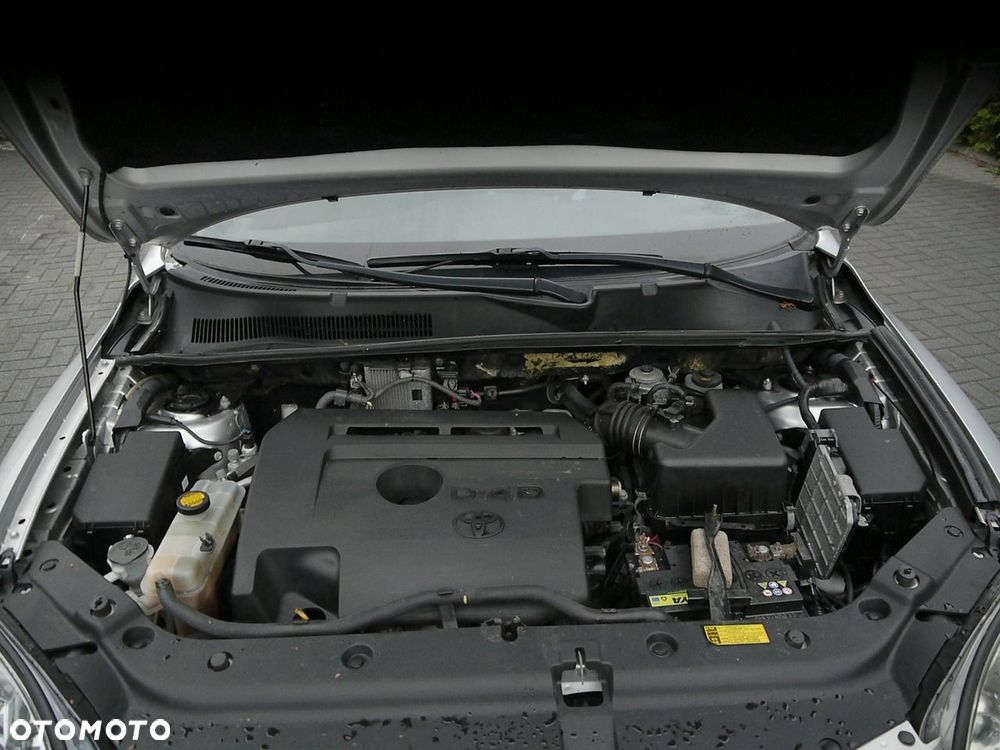 Toyota RAV4 2.2 D-4D 4x4 Sol - 33