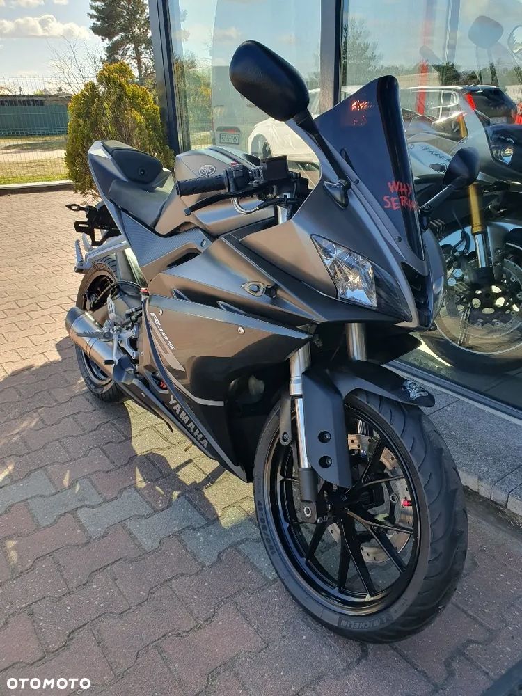 Yamaha YZF - 15
