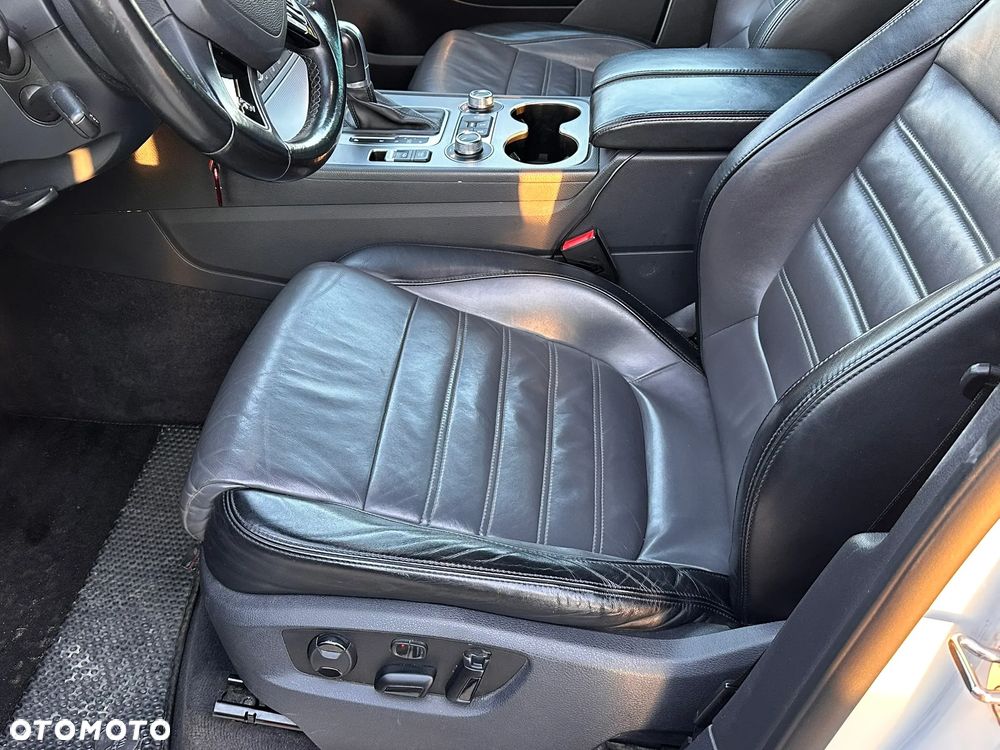 Volkswagen Touareg 3.0 V6 TDI BMT Perfectline R-Style - 13