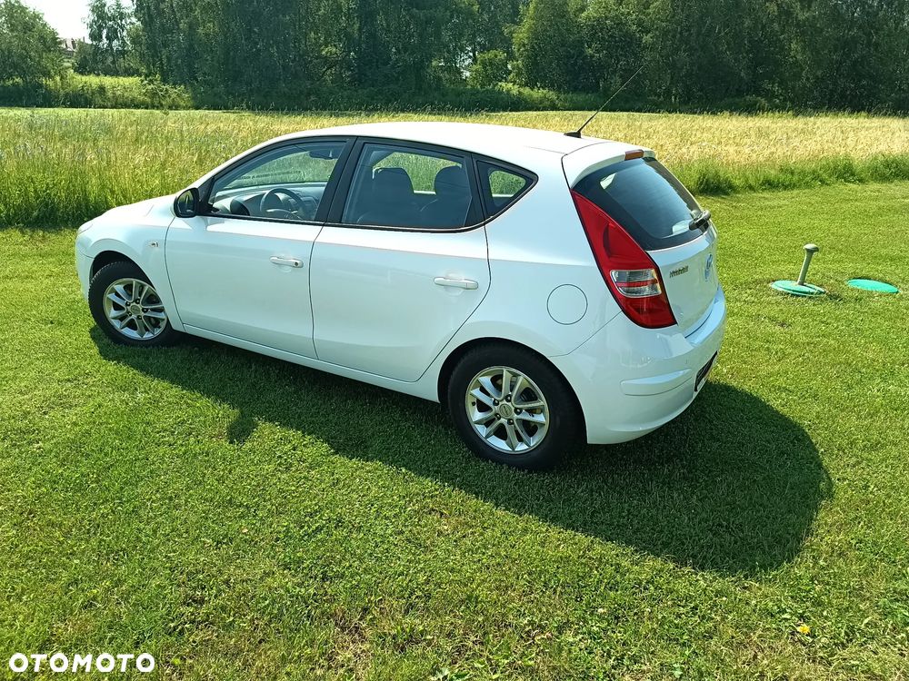 Hyundai i30 2.0 Premium - 24