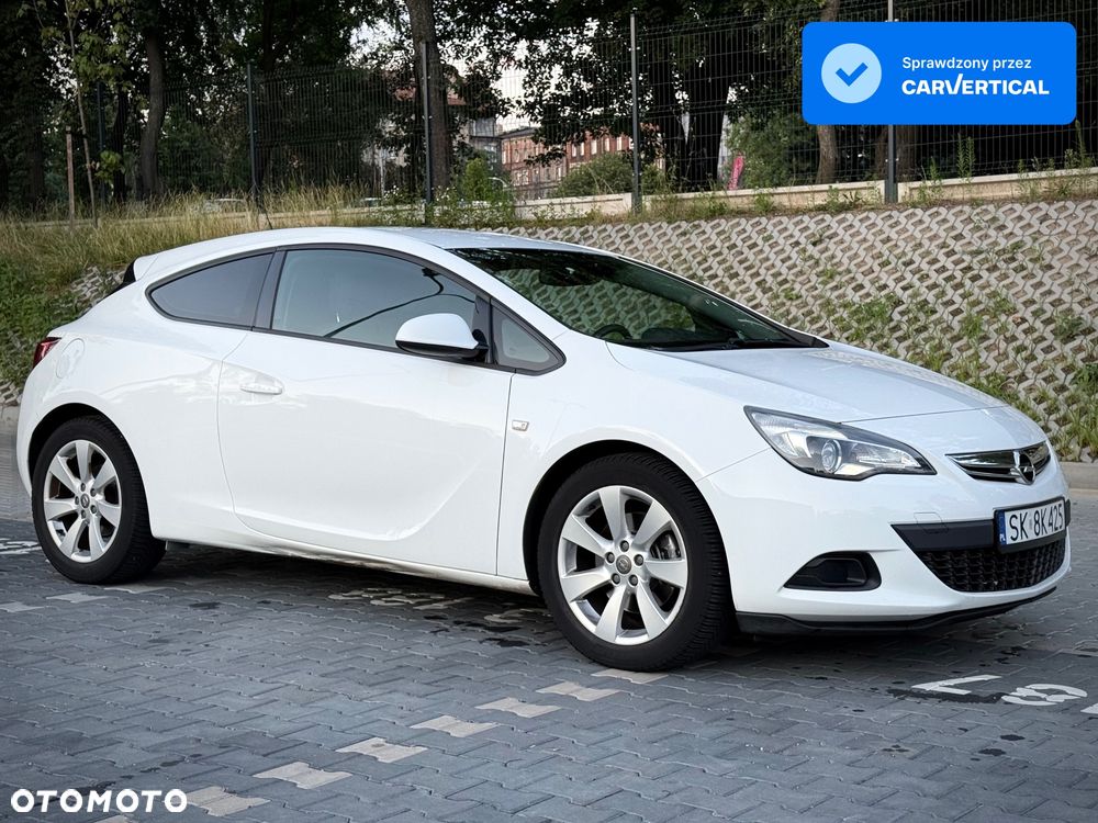 Opel Astra 1.4 T Enjoy S&S - 11