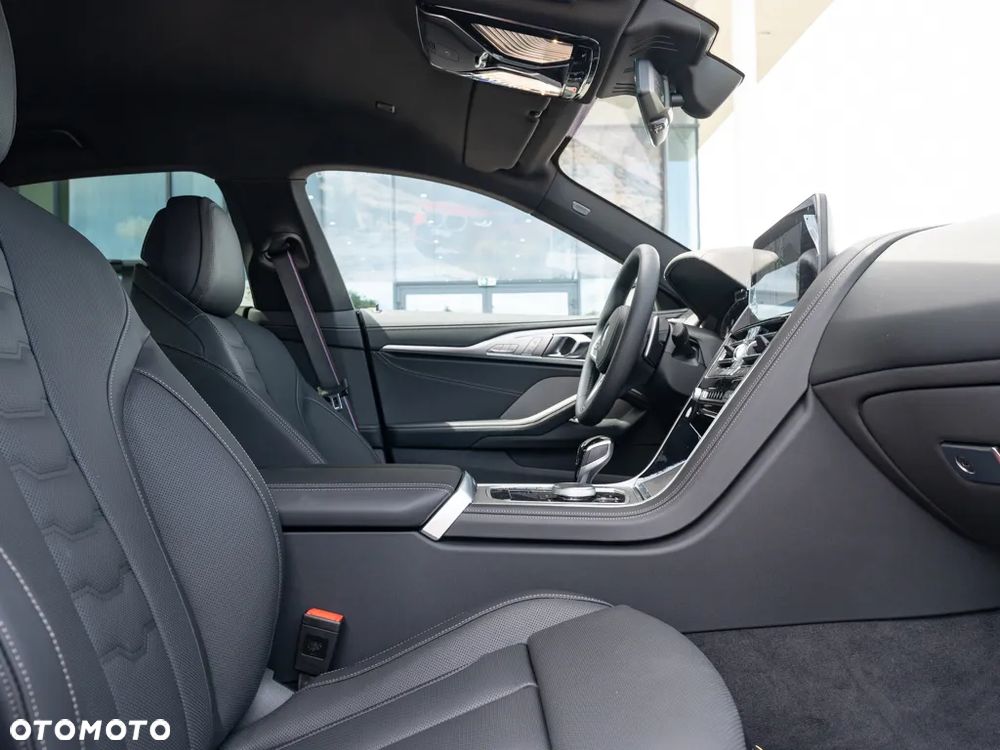 BMW Seria 8 - 9
