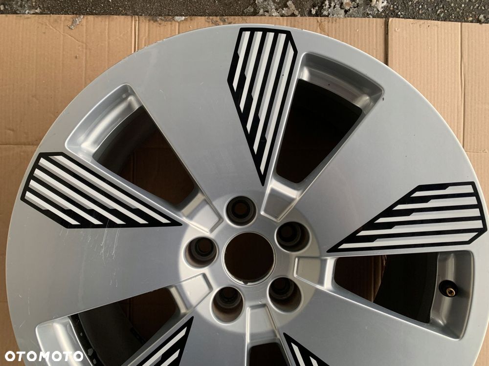 felga aluminiowa audi e-tron etron 4ke - 3
