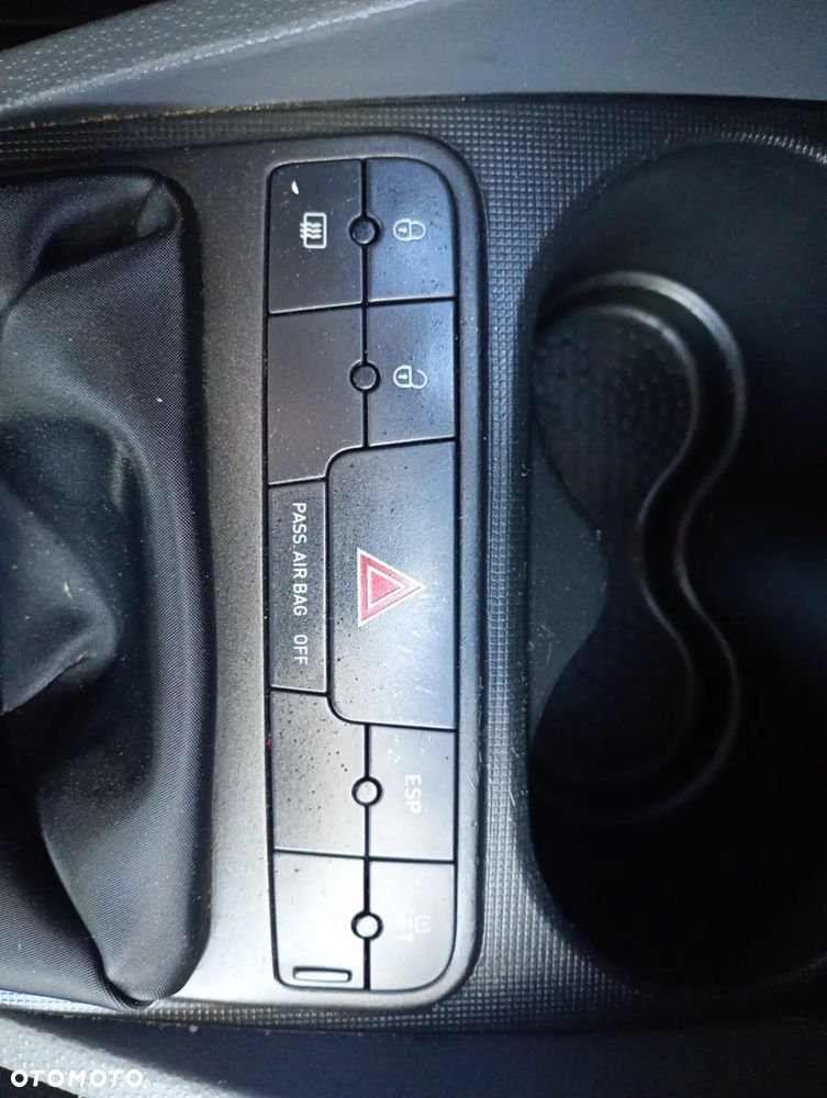 Seat Ibiza SC 1.6 16V Sport - 15