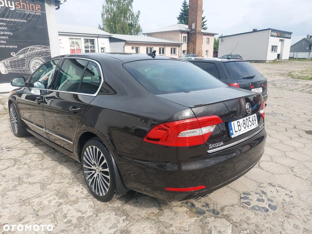 Skoda Superb 2.0 TSI L&K DSG - 8
