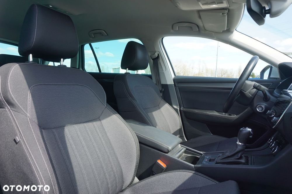 Skoda Superb 2.0 TDI SCR 4x4 Ambition DSG - 11