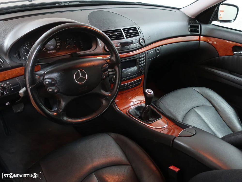 Mercedes-Benz E 200 CDi Classic - 15