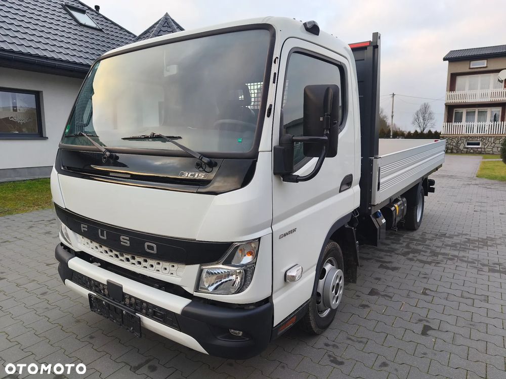 Mitsubishi Fuso Canter - 1