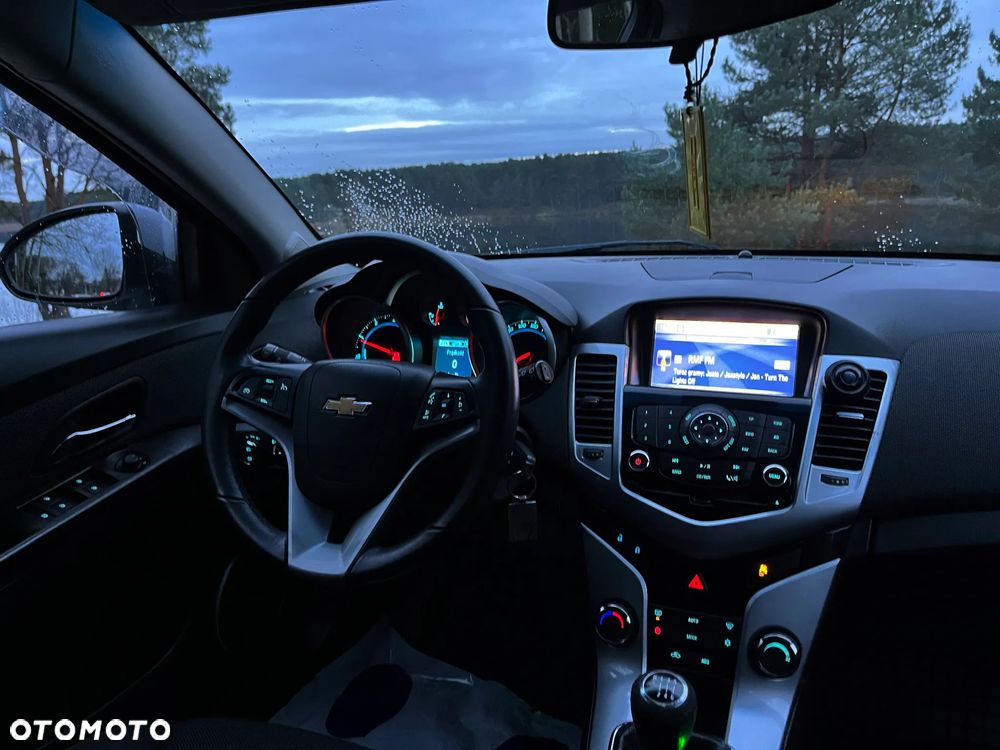 Chevrolet Cruze 1.7 D LT+ Premium - 12