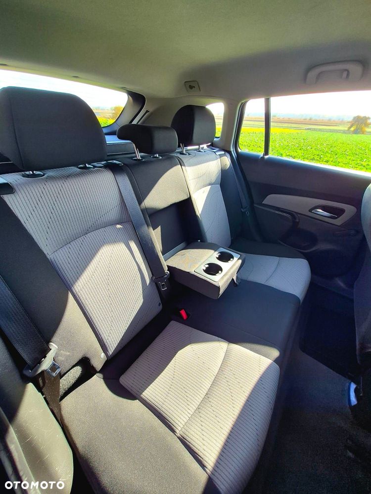 Chevrolet Cruze - 9