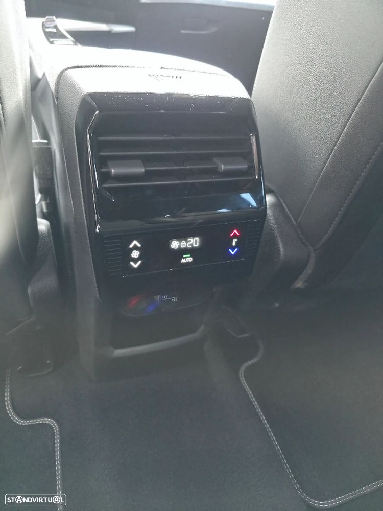 Peugeot 5008 Hybrid 145 e-DSC6 Allure - 18