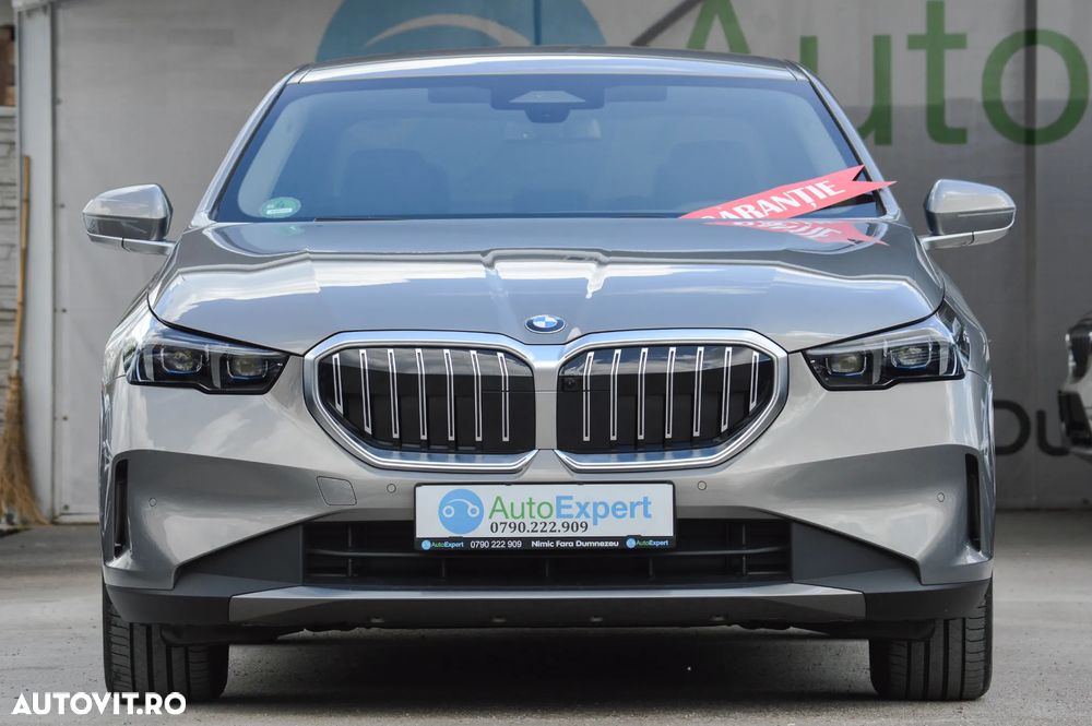 BMW Seria 5 520i AT MHEV - 13