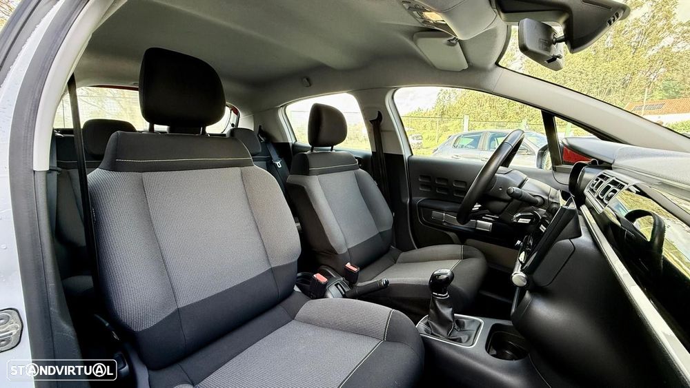 Citroën C3 1.2 PureTech Shine - 36