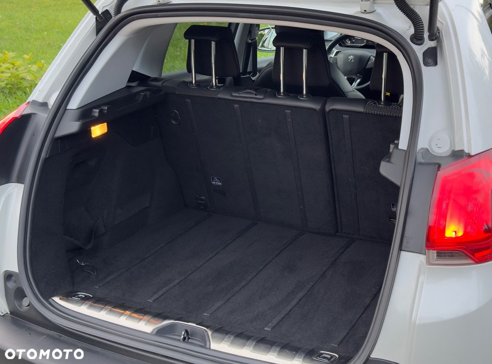 Peugeot 2008 e-HDi FAP 92 ETG6 STOP & START Allure - 6