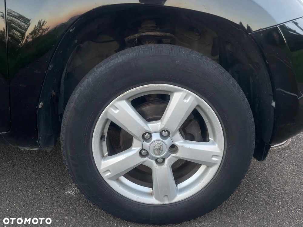 Toyota RAV4 - 32