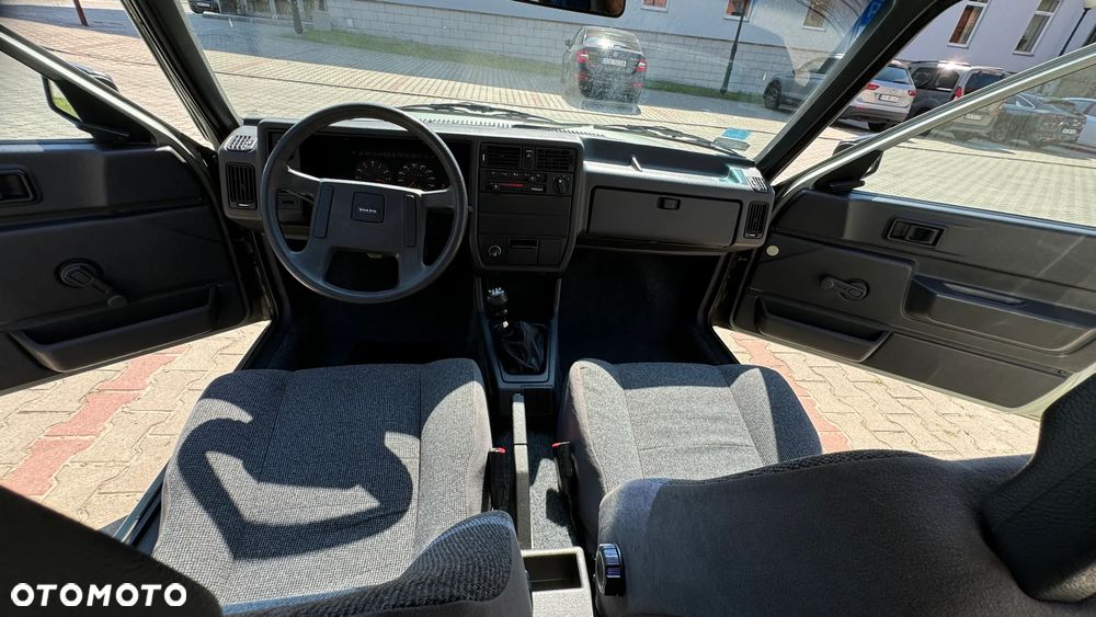Volvo 340 1.6D DL Sedan - 7