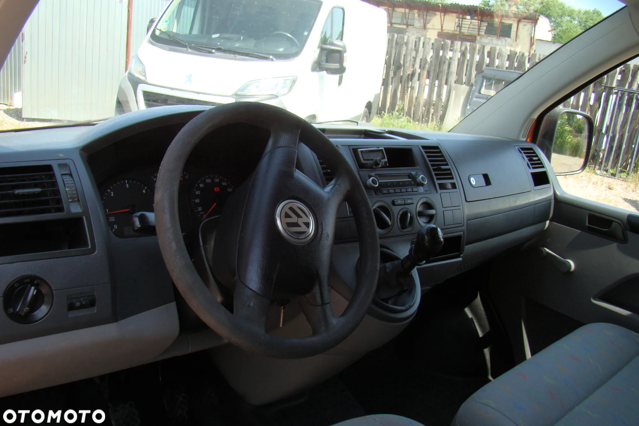 Volkswagen Transporter - 11