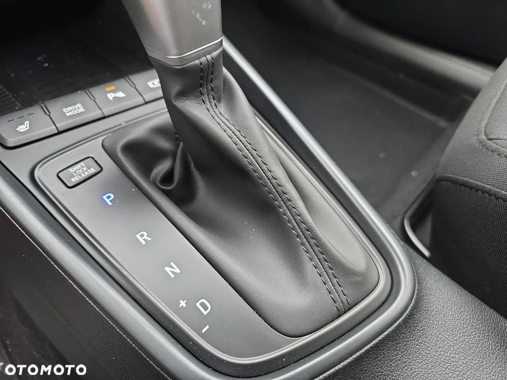 Hyundai i20 1.0 T-GDi Smart DCT - 16