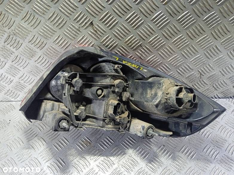 LAMPA LEWA TYLNA FIAT LINEA - 2