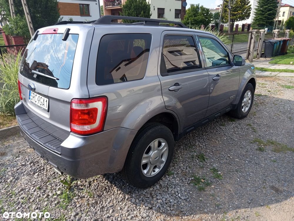Ford Escape 2.3 XLS - 9