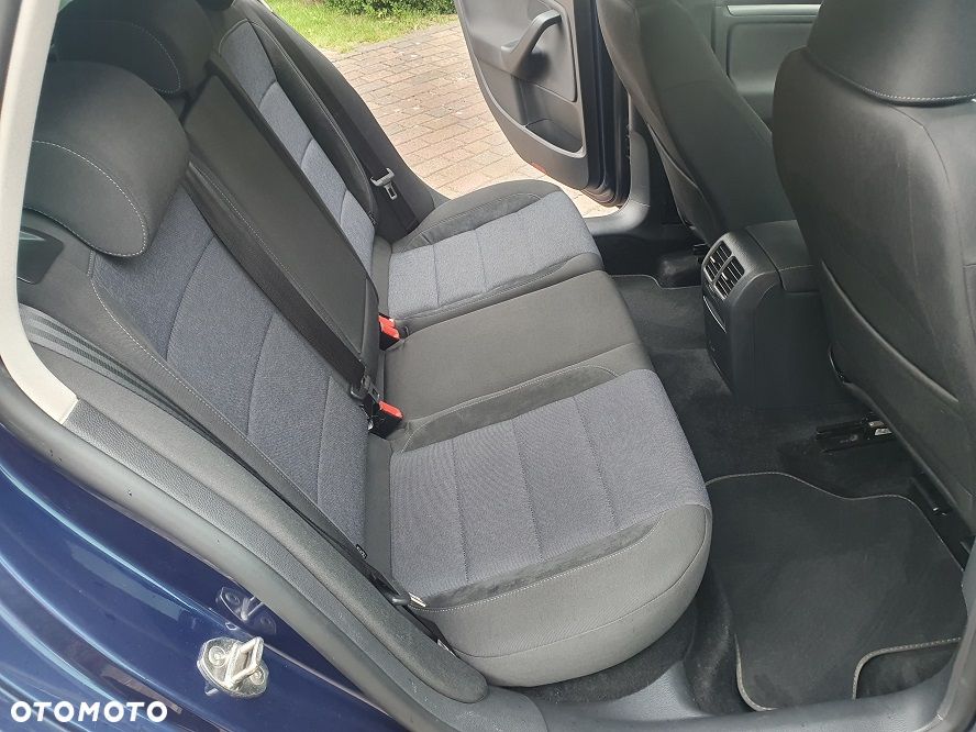 Volkswagen Golf 1.6 TDI DPF Style - 18