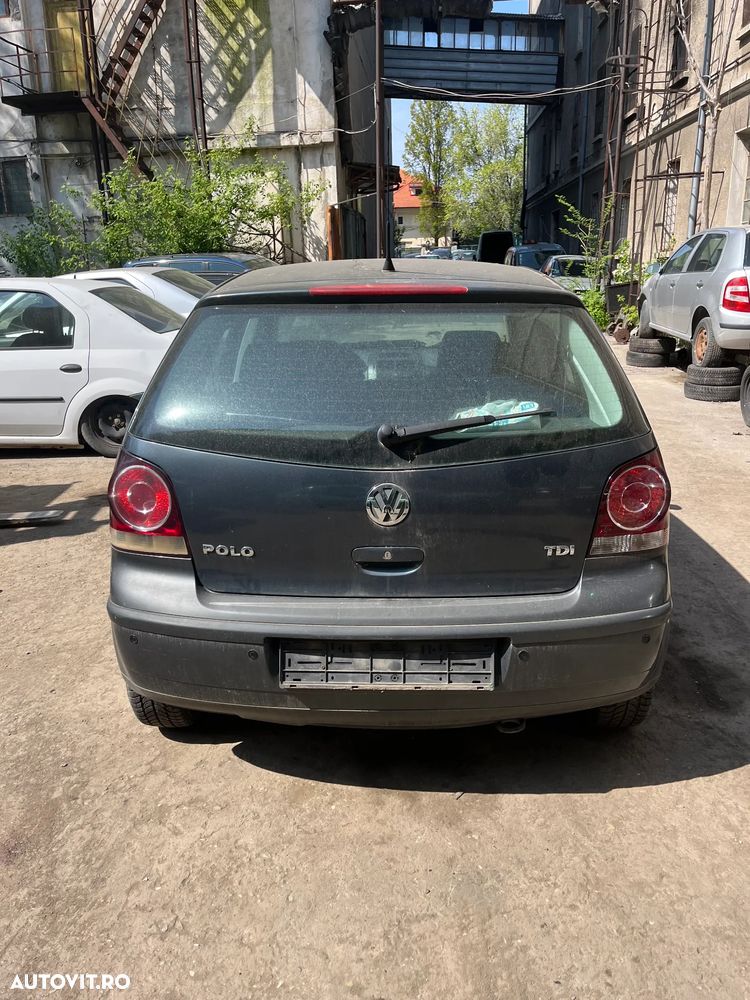 Dezmembrez VW Volkswagen Polo 9N facelift 2007 1,4 TDI gri-albastru - 9