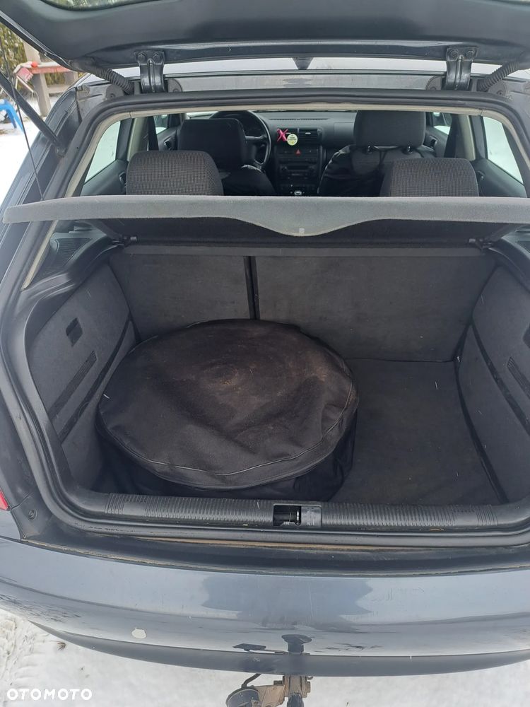 Audi A3 Sportback 1.8 Ambiente - 13