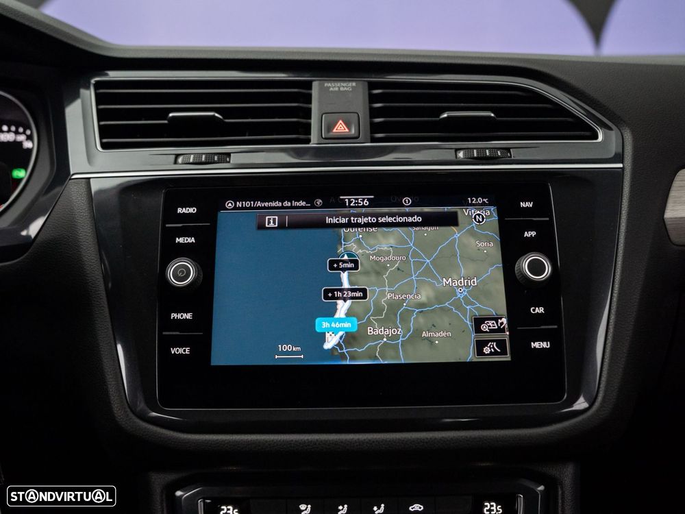 VW Tiguan Allspace 2.0 TDI Confortline DSG - 25