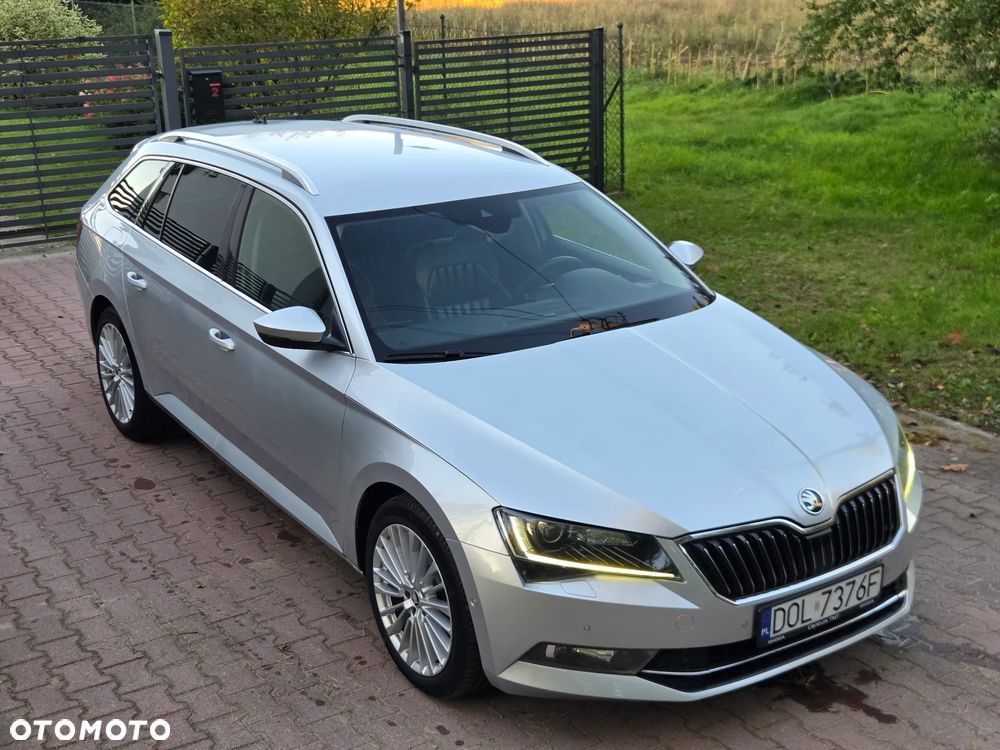 Skoda Superb 2.0 TDI Style DSG - 6