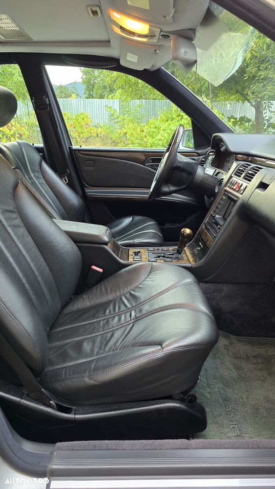 Mercedes-Benz E 55 AMG Aut Avantgarde - 31