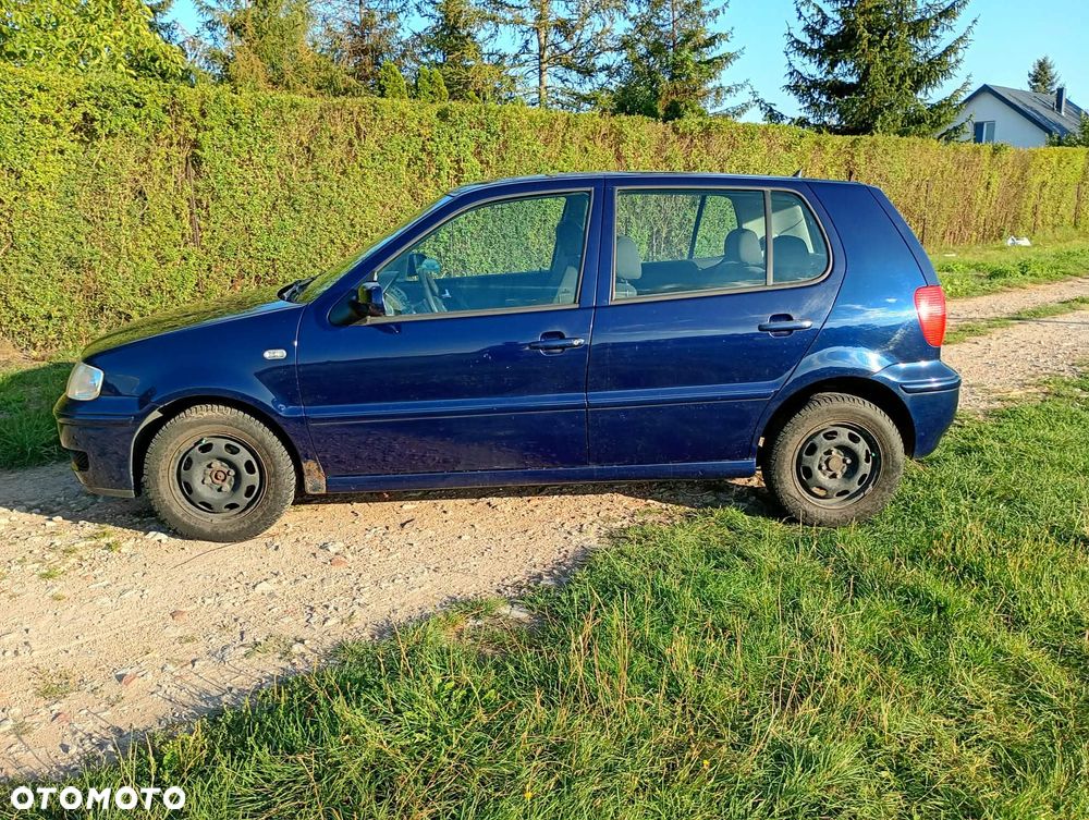 Volkswagen Polo - 1