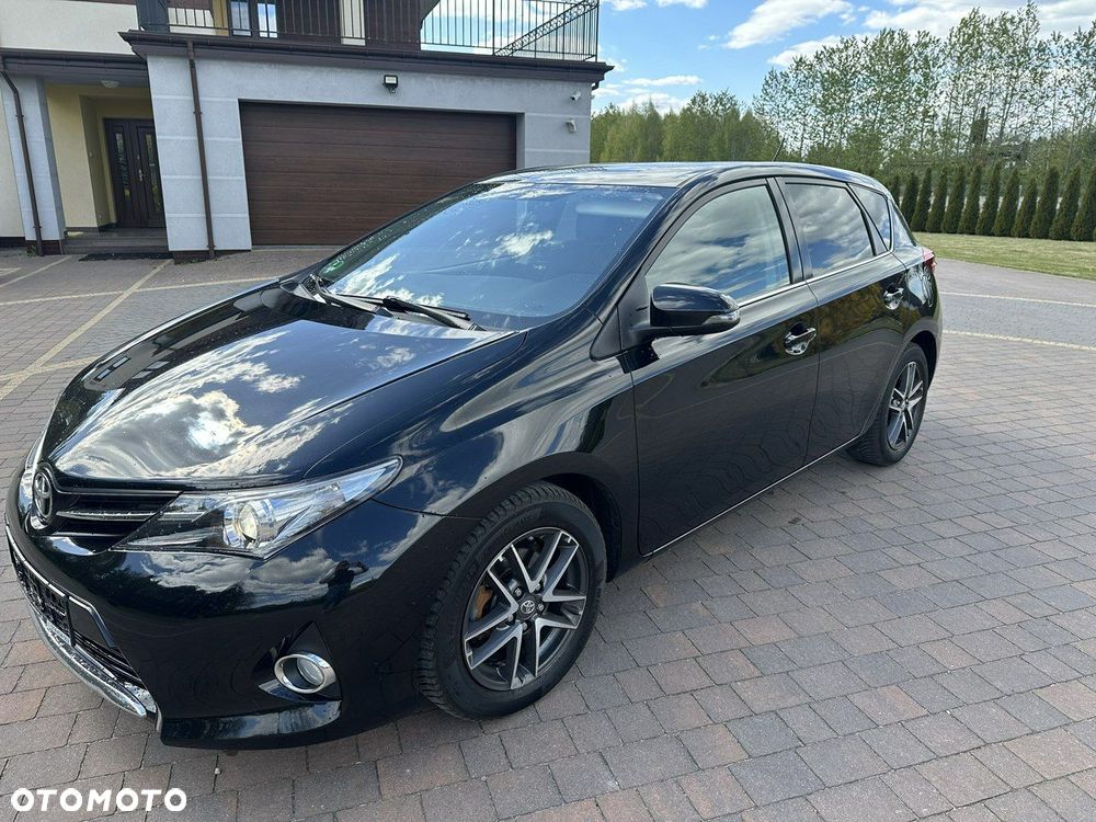 Toyota Auris - 2