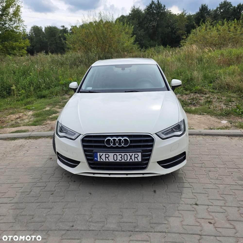 Audi A3 Sportback 2.0 TDI Attraction - 2