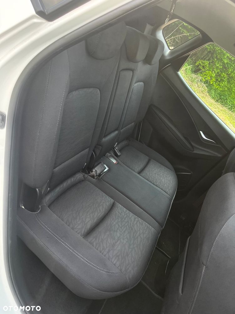 Hyundai ix20 1.4 blue Comfort - 19