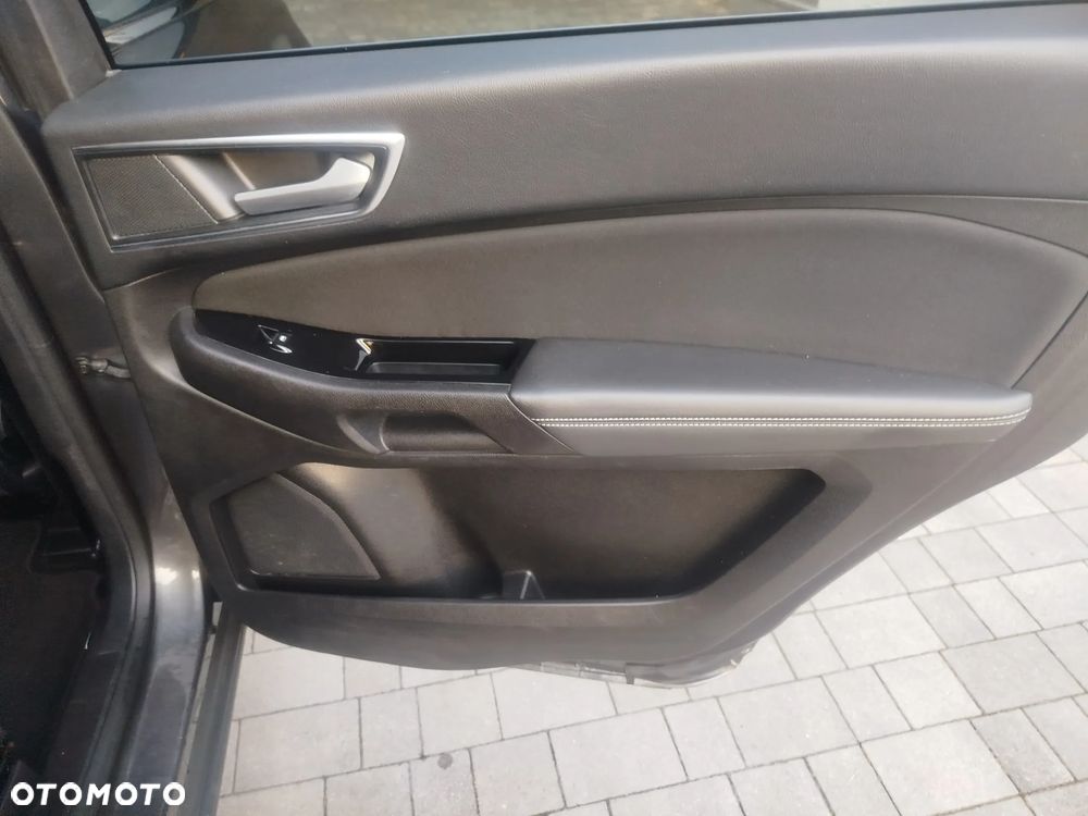 Ford Galaxy 2.0 TDCi Titanium - 24