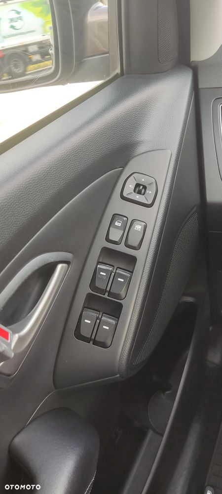 Hyundai ix35 1.6 2WD Style - 19