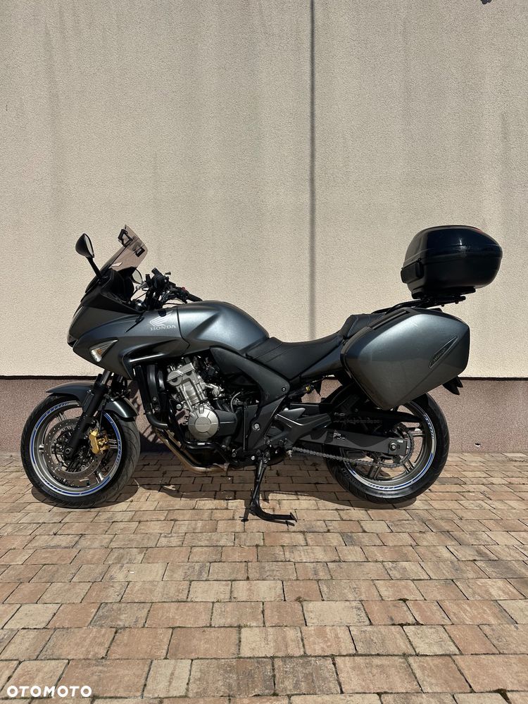 Honda CBF - 2