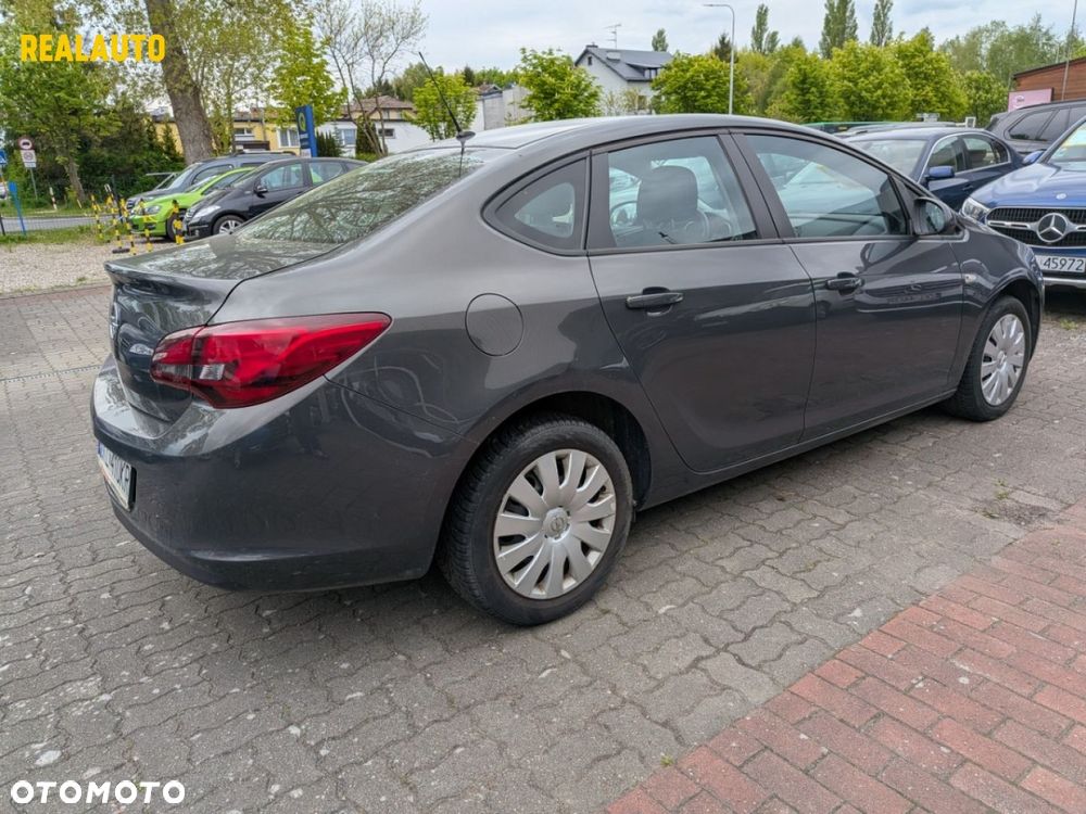 Opel Astra - 3
