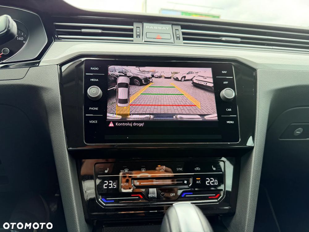Volkswagen Passat 2.0 TDI EVO Business DSG - 29