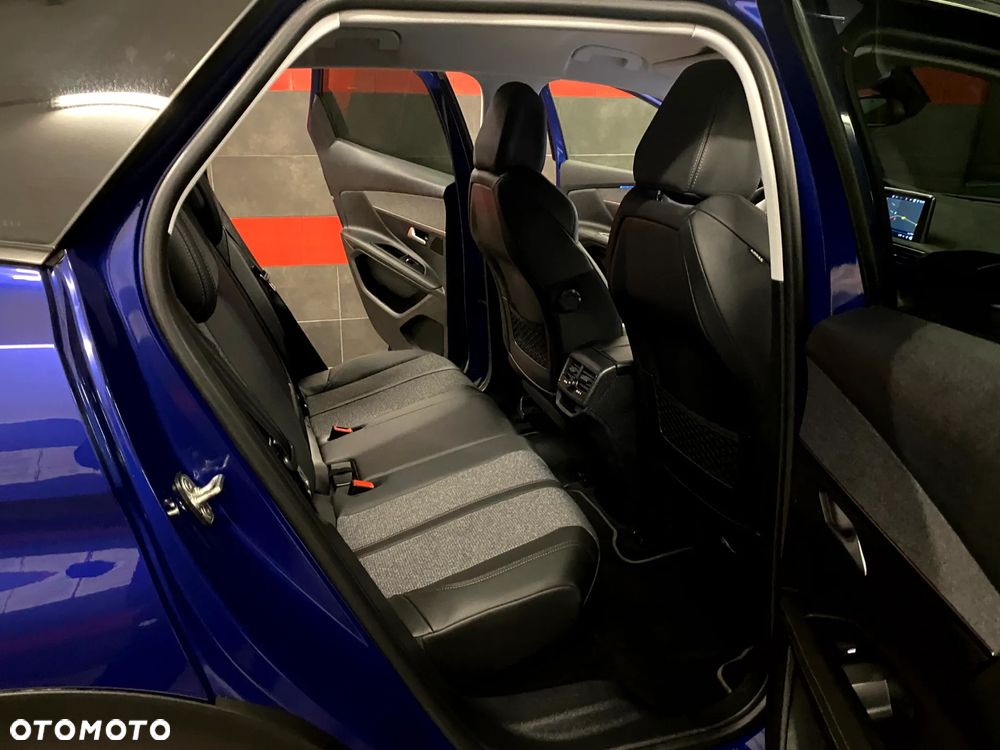 Peugeot 3008 BlueHDi 130 Stop & Start EAT8 Allure - 25