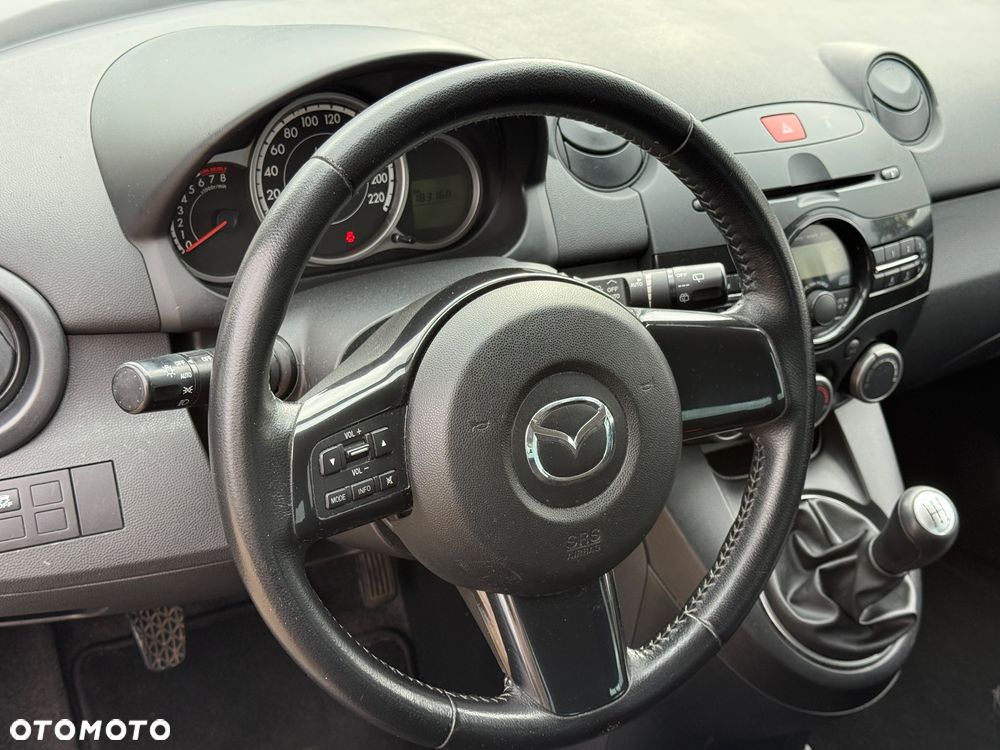 Mazda 2 1.3 Exclusive - 17