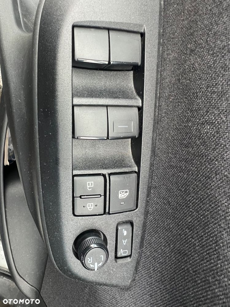 Toyota Yaris Cross Hybrid 1.5 Comfort 4x4 - 10