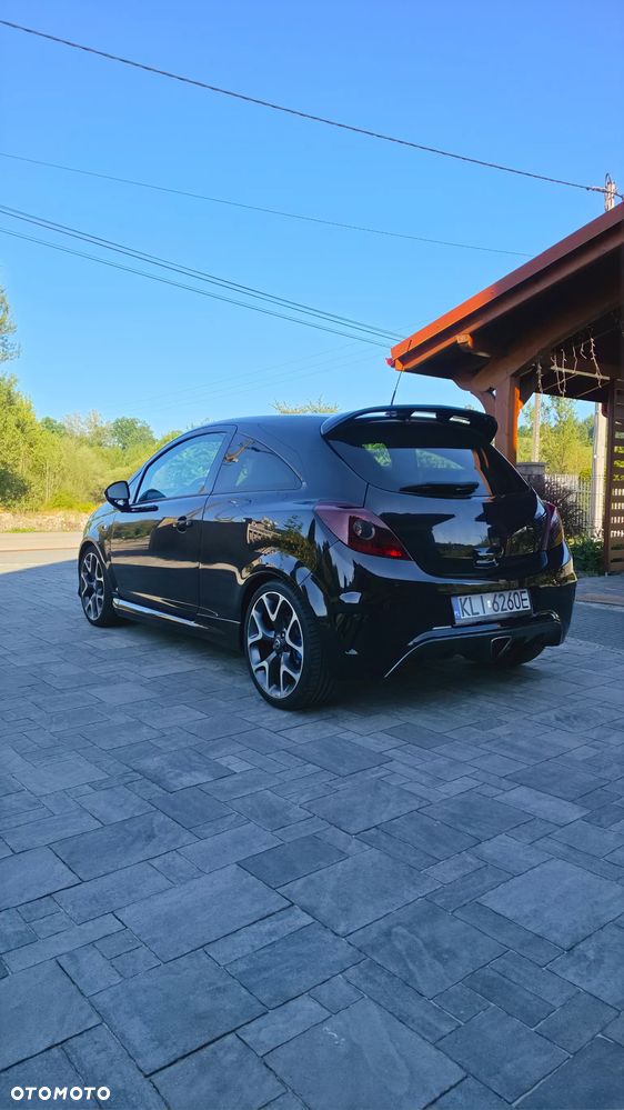 Opel Corsa 1.6 T OPC - 3