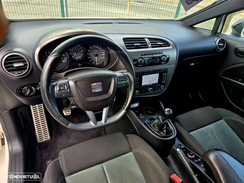 SEAT Leon 2.0 T FSI Cupra R - 21